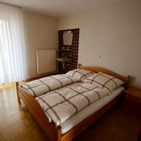 Gastehaus Maria * Neustadt an der Weinstrasse